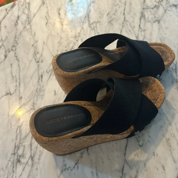 Lucky Brand Wedges Size 7.5 - Picture 3 of 5
